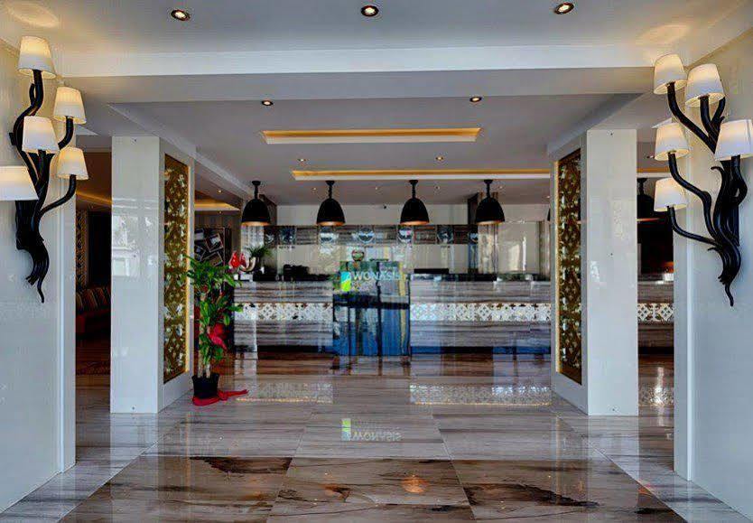 Wonasis Resort & Aqua Hotel Kargipinari Eksteriør billede